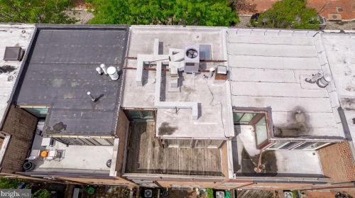 331 2nd St, Philadelphia PA 19122-3324 exterior