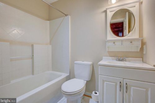 3300 Holland Clf Rd, Huntingtown MD 20639-9722 exterior