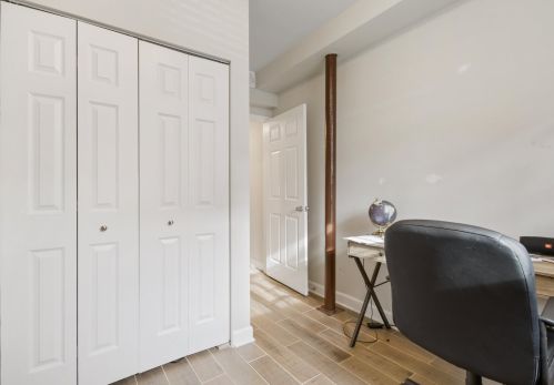 1702 Wolcott Ave, Chicago IL 60636-2126 exterior