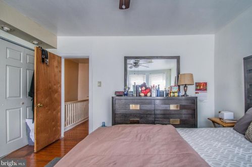 6503 Guyer Ave, Philadelphia PA 19142-2808 exterior