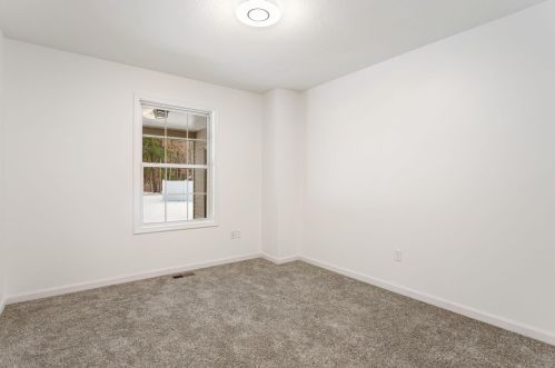 332 Densmore St, Meskegon MI  49442-1511 exterior