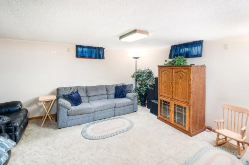 150 Ideal St, Duluth MN 55811-4758 exterior