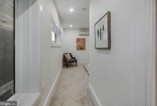 835 Longfellow St, Washington DC  20011-8205 exterior