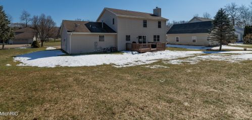 10400 Roger St, Kalamazoo MI 49002-7185 exterior