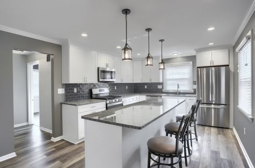 2630 Fairgreen Dr, Pittsburgh PA  15241-2916 exterior