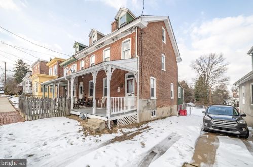 414 9 St, Chester PA 19013-2701 exterior