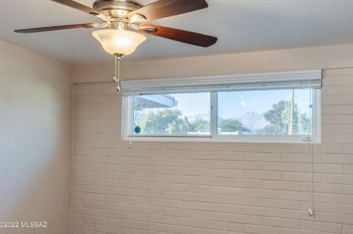 8217 Beverly St, Tucson AZ 85710-5931 exterior