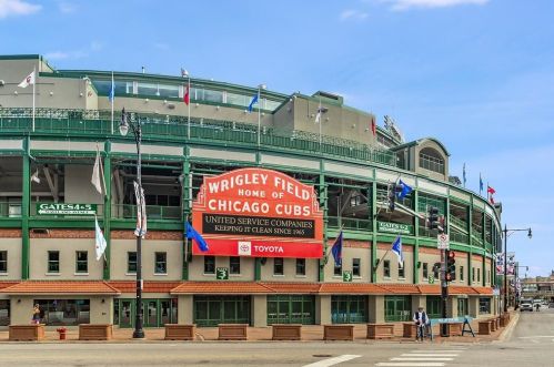 743 Brompton Ave, Chicago IL 60657-1830 exterior