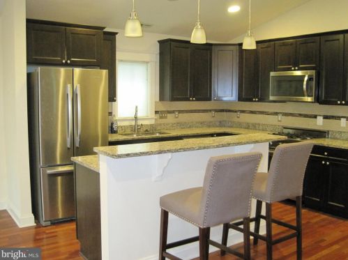 24 Myrtle St, Alexandria VA  22301-2423 exterior