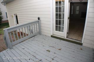 4613 Cedar Cliff Rd, Chester VA  23831-6781 exterior