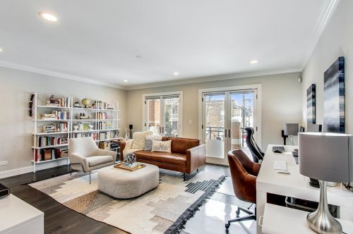 3013 Honore St, Chicago IL 60657-2000 exterior