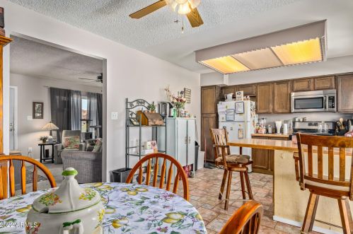 3732 Crocus Dr, Phoenix AZ 85053-5316 exterior