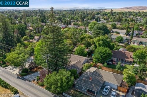 3543 Walnut Ave, Concord CA 94519-2437 exterior