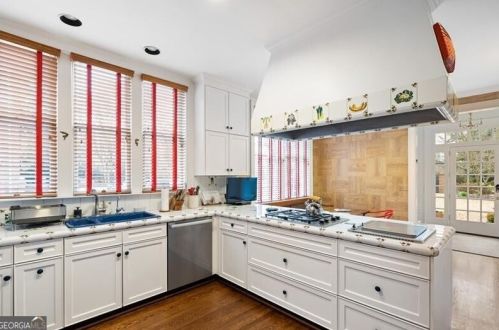 217 15 St, Atlanta GA 30318-7805 exterior