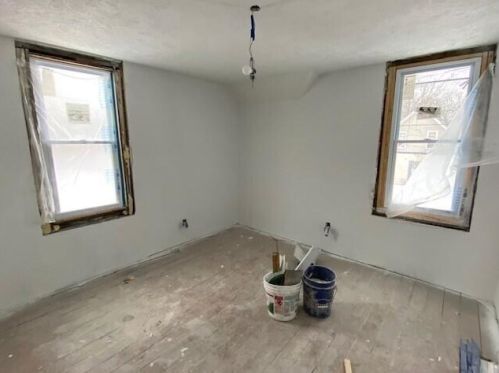 430 White Ave, Meskegon MI 49442-2016 exterior