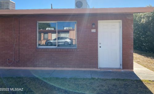 231 Limberlost Dr, Tucson AZ  85705-2773 exterior