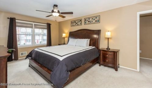 19 Sherwood Ln, Old Bridge NJ 08857-1634 exterior