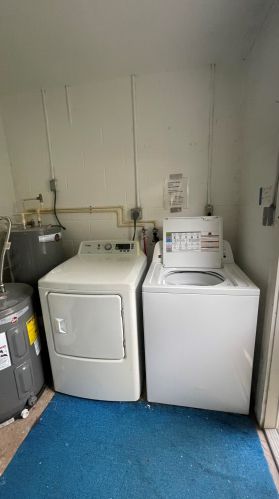 908 Savannas Pt, Fort Pierce FL 34982-6785 exterior