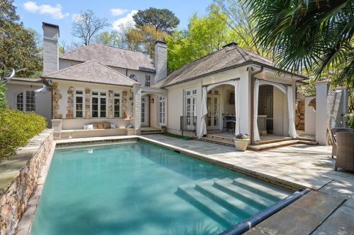 2522 Habersham Rd, Atlanta GA  30305-3566 exterior