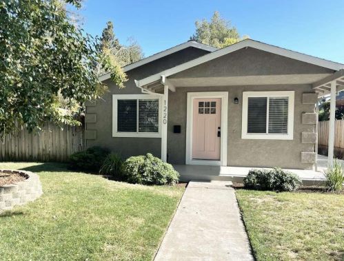 1220 Merritt St, Turlock, CA 95380-4953