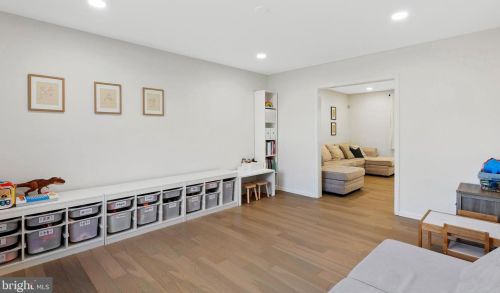 1246 Center Rd, Pittsburgh PA  19083-4823 exterior