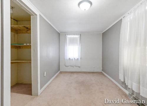 2386 Manahan Ave, Meskegon MI 49444-2666 exterior