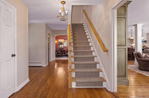 140 Long Lots Rd, Westport CT 06880-3826 exterior