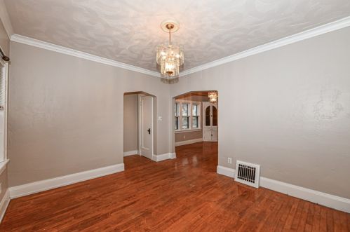 505 Clarke St, Milwaukee WI  53212-2922 exterior