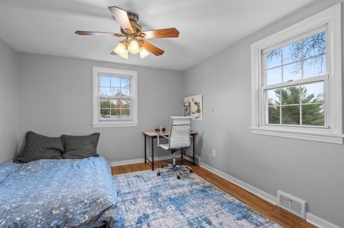 250 Chapel Ridge Rd, Pittsburgh PA  15238-1832 exterior