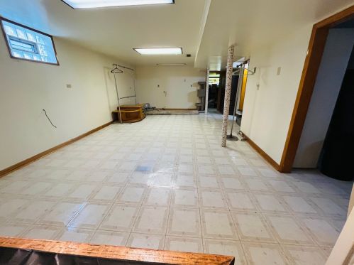 7773 Karlov Ave, Chicago IL 60652-3605 exterior