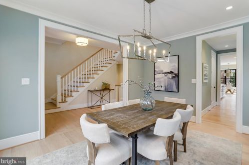 4700 25th St, Arlington VA  22207-3519 exterior