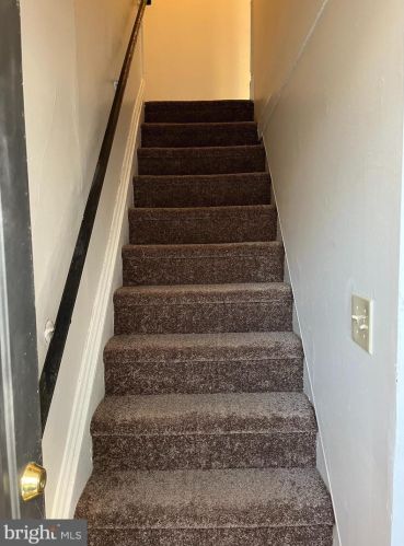 1403 Liberty St, Trenton NJ 08629-2214 exterior