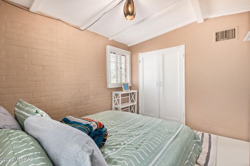 1211 Forgeus Ave, Tucson AZ  85716-3831 exterior