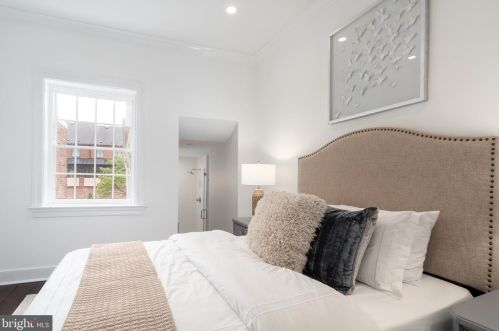 111 Prince St, Alexandria VA 22314-2934 exterior