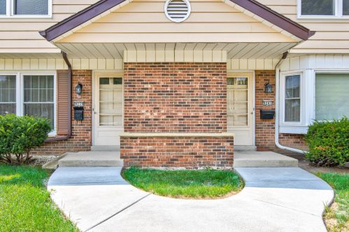 9239 Morgan Ave, Milwaukee WI  53228-1562 exterior