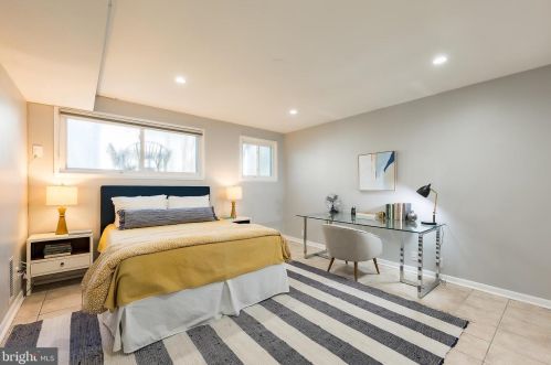 710 3 St, Washington DC 20001-2625 exterior