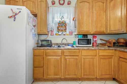 6638 Albany Ave, Chicago IL 60629-2908 exterior