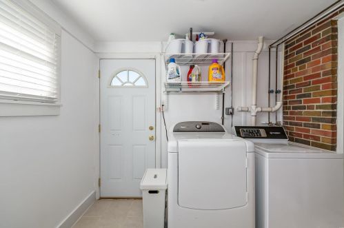 9305 Litzsinger Rd, Saint Louis MO 63144-2157 exterior