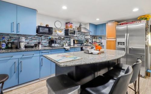 4931 Wolcott Ave, Chicago IL  60609-4850 exterior