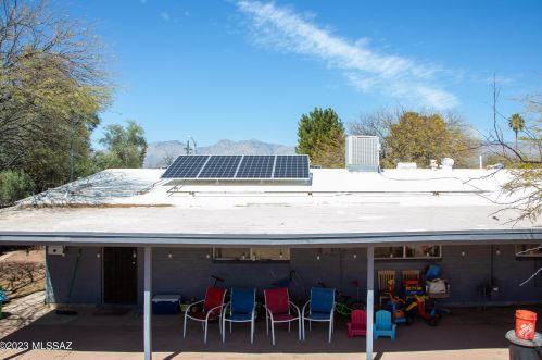 8312 Desert Steppes Dr, Tucson AZ 85710-4210 exterior