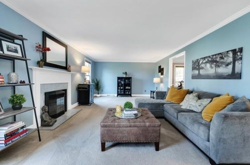 2310 Colony Ct, Pittsburgh, PA 15237-1560