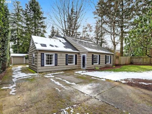 9540 42nd Ave, Portland, OR 97222-5785