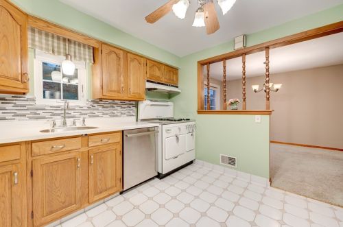 917 Eathan Ave, Pittsburgh PA 15226-1626 exterior