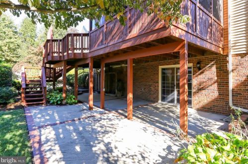 7712 Midday Ln, Alexandria VA 22306-2758 exterior