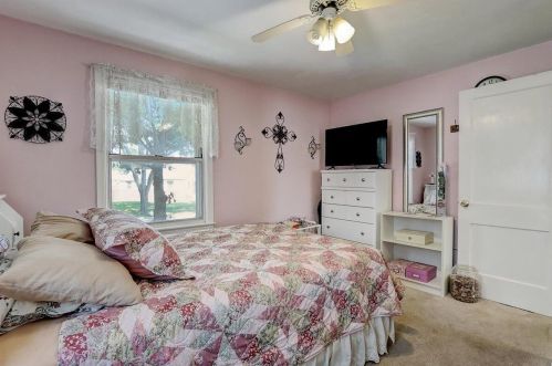 7101 Stuth Pl, Milwaukee WI 53219-1952 exterior