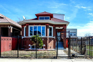 8941 Ada St, Chicago, IL 60620-3402