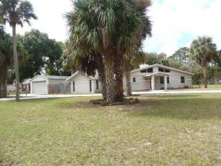 13321 Canton Ave, Port Richey FL  34669-1824 exterior