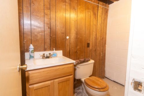 8236 37, Milwaukee WI 53210-3047 exterior