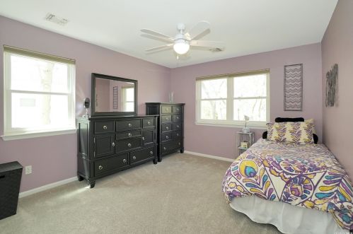 54 Long House Way, Commack NY 11725-1362 exterior