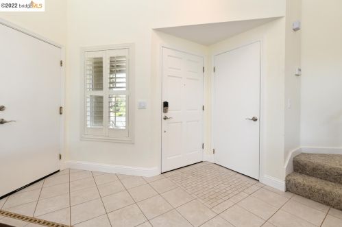 1807 Evalane Way, Concord CA 94519-2356 exterior